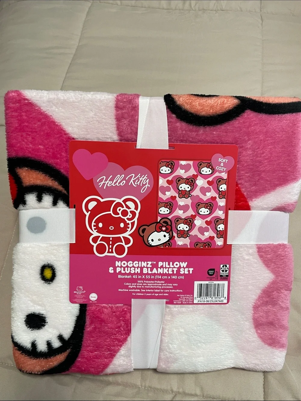 Sanrio Hello Kitty Plush Face Pillow & Pink Heart Bow Blanket Set NWT